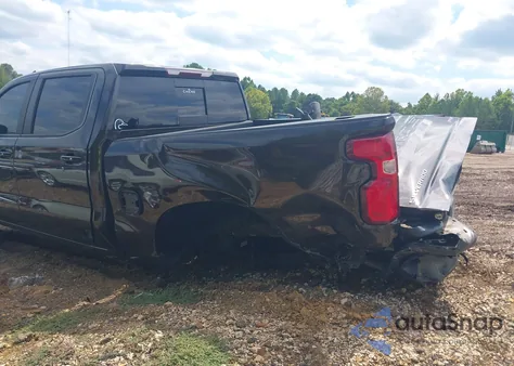 2019 Chevrolet Silverado 1500 Rst z USA, uszkodzony, nr VIN 3GCUYEED1KG110055